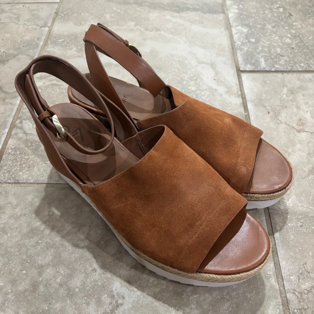 27 Edit Naturalizer Prestyn Wedge Sandal ‎ Brown sz 8M